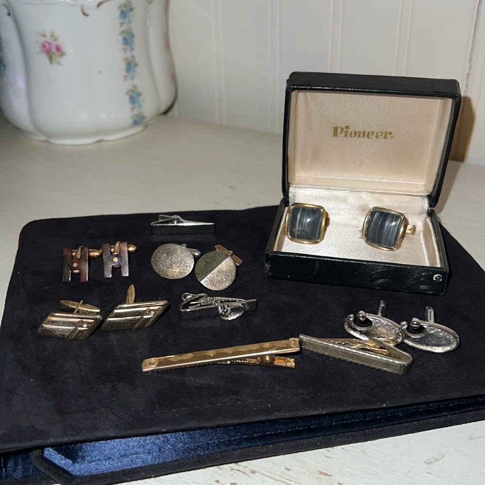 Lot vintage cufflinks & tie clips Pioneer Swank gold filled Shields